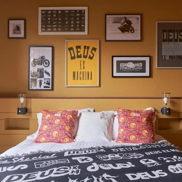 Deus Ex Machina Hotel, hotel in Bournemouth