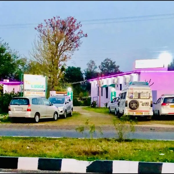 TOURIST LODGE, хотел в Surajpur Jikkla