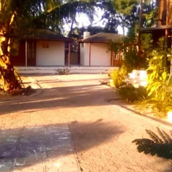 MANGROVE BEACH, hotel in Sanyang