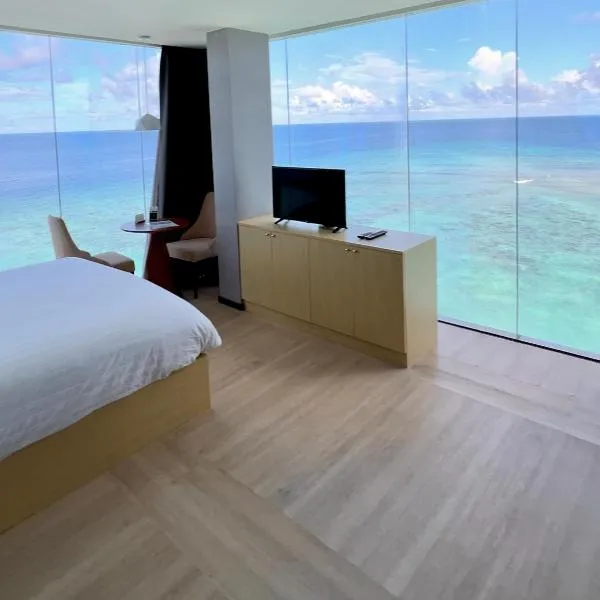 Swarn by Hawks Complimentary Return Speedboat for Stays of 6 Nights or More in August and September 2025 Only，位于芭环礁的酒店