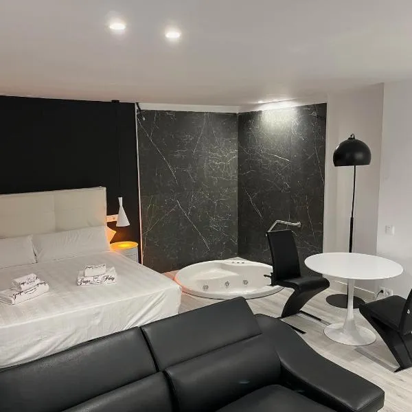 H. Pelayo Autocheck-In Suites con Jacuzzi, hotel in Noja
