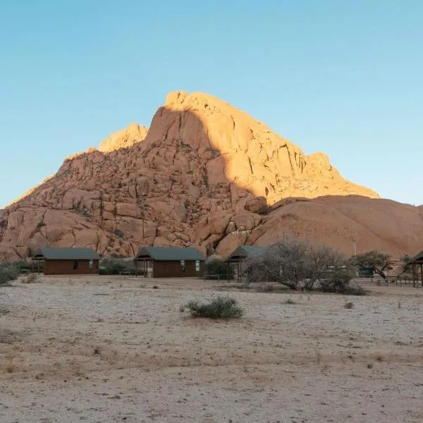 Spitzkoppe Cabin Camp, hotel in Usakos