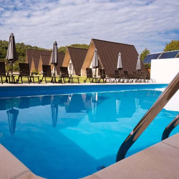 La Casute, hôtel à Căpăţîneni-Pămînteni