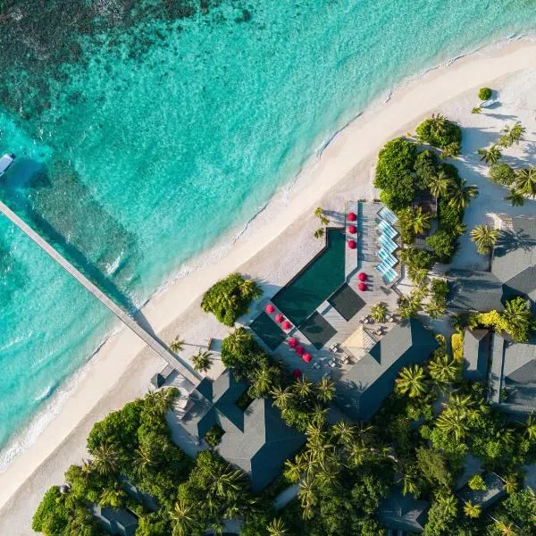 NH Collection Maldives Havodda Resort - Stays of 6 nights or more, 50 percent off domestic flights for 2 person, hotel em Gaafu Dhaalu Atoll