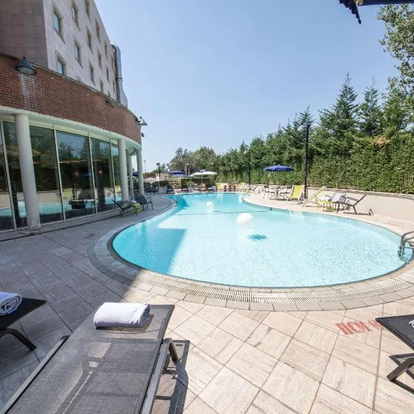 Novotel Roma Est, khách sạn ở Roma
