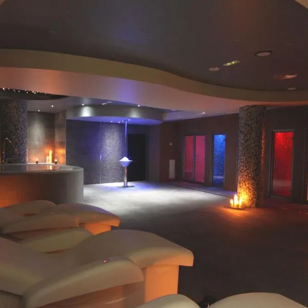 Hotel & Spa Real Jaca, hotel en Jaca
