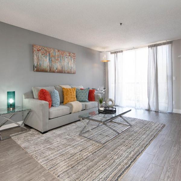 Luxury One Bedroom Apartments Free Parking&Pool, Los Angeles