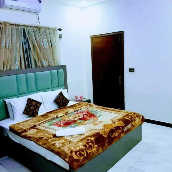 Galaxy Inn - Near Jinnah International Airport Branch, hotel in Karachi