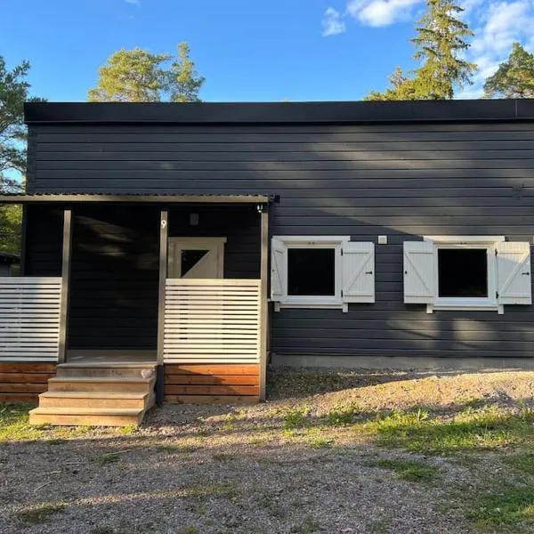 Välkommen till vårt vackra hus, ξενοδοχείο σε Gnesta