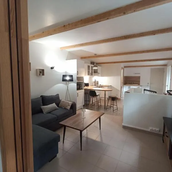 Home du port, hotel en Giffaumont-Champaubert