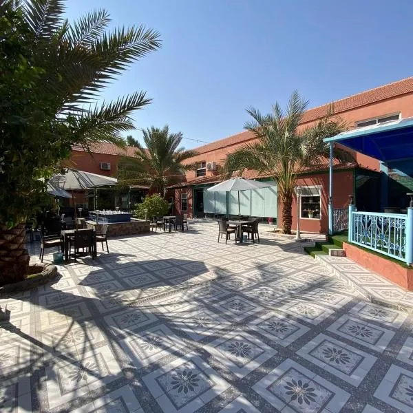 فندق ادوماتو ADOMATo HOTEl, hotell sihtkohas Dawmat al Jandal