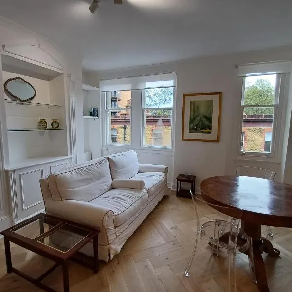 Luminous Marylebone Apartment, hotel i London