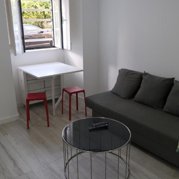 Lisbon Secret & Pena cozy apartment, Lisbona
