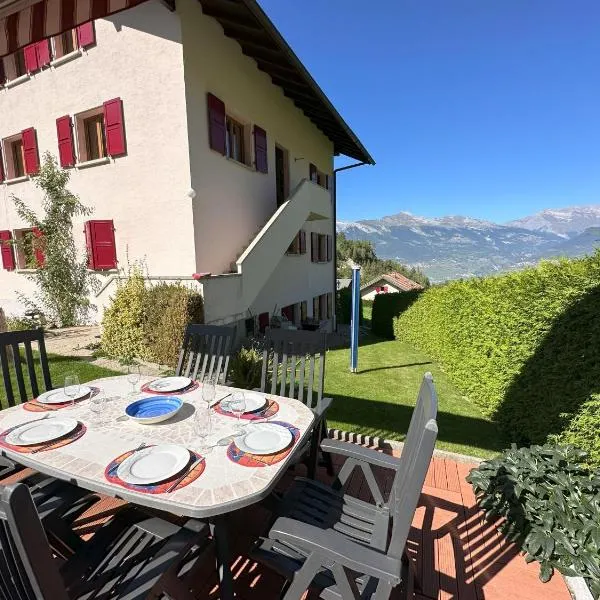 Perfect Mountain Condo - 4 Valleys - Swiss Alps, hotel en Beuson