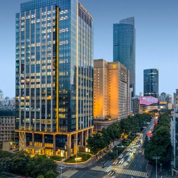 Shangri-La Wuhan,Close to The Mixc with three subway lines, hotel in Wuhan