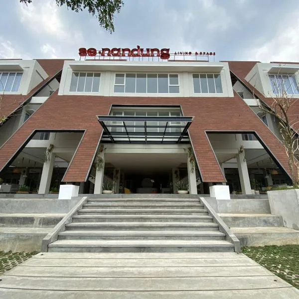 Se.nandung Living and Space, khách sạn ở Malang