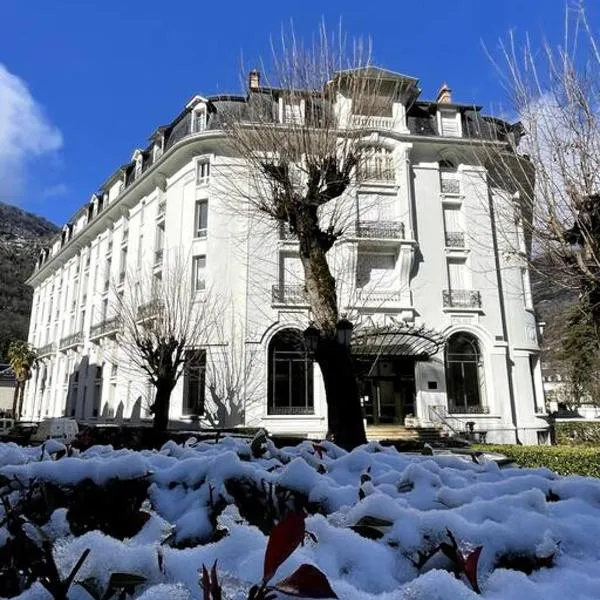 101 Pyrénées Palace Appartement, hotel en Luchon