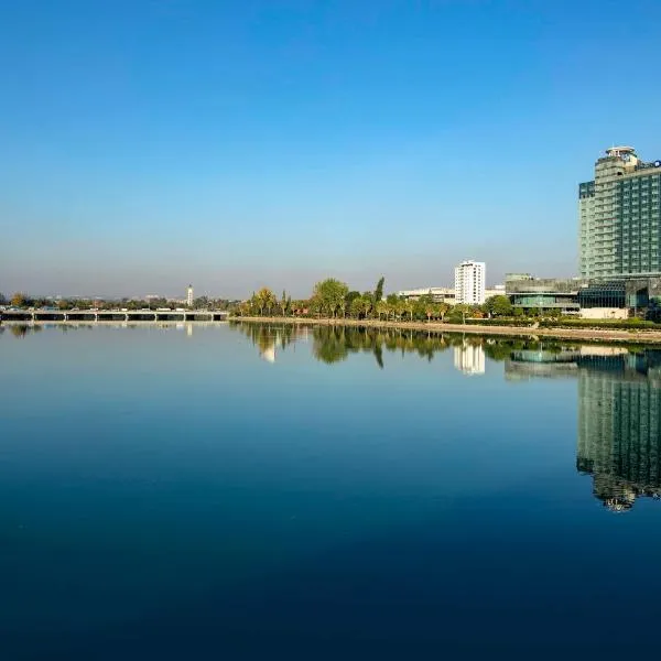 Adana HiltonSA Hotel, hotel en Adana