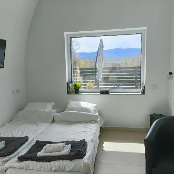 Apartament widokowy Karkonosze، فندق في Cieplice Slaskie Zdroj