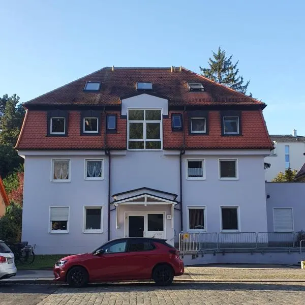 Dennis Apartment, hotel v Drážďanech