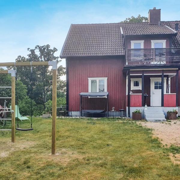 Nice Home In Vimmerby With 4 Bedrooms And Sauna