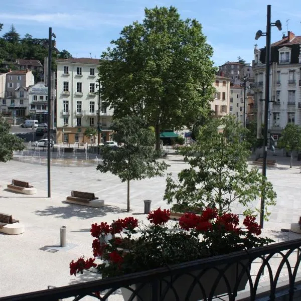 Hôtel du Midi, hotel v destinaci Annonay