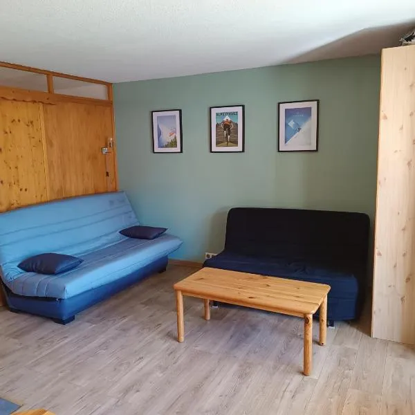 APPT 4-6 PERS 28m2 tout équipé, 30m des pistes, Hotel in Saint-Jean-dʼAulps