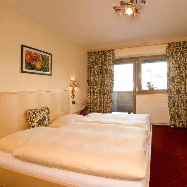 Gästehaus Hochtirol, hotel in Vorderlanersbach