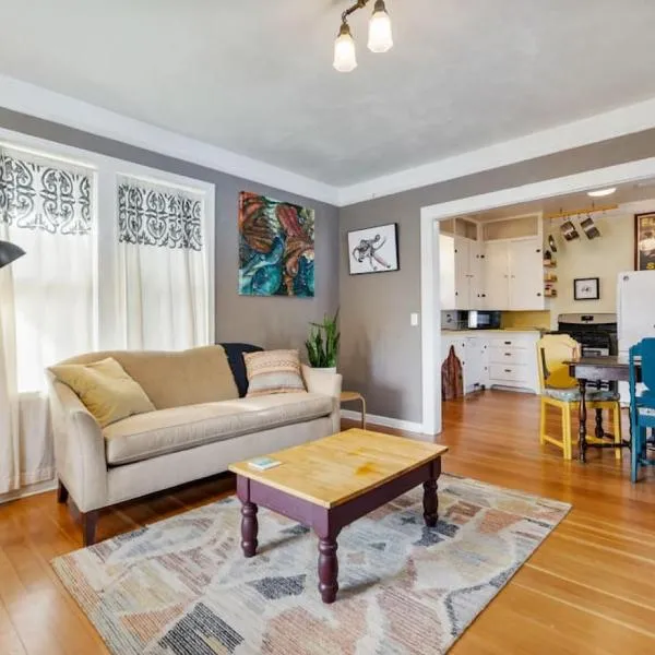 Charming 1909 St Johns Bungalow, hotel in Portland