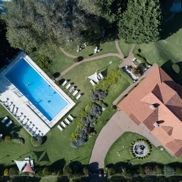 Hotel Uthgra Sasso, hotel in Mar del Plata