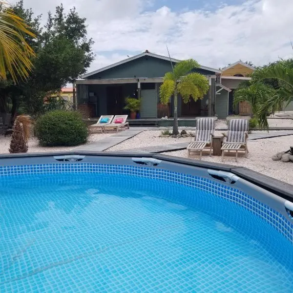 Kas Oleifi, een oase van rust, hotel v destinaci Kralendijk