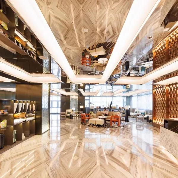 Atour Hotel Shenzhen Huaqiangbei Commercial Center, hotel in Shenzhen