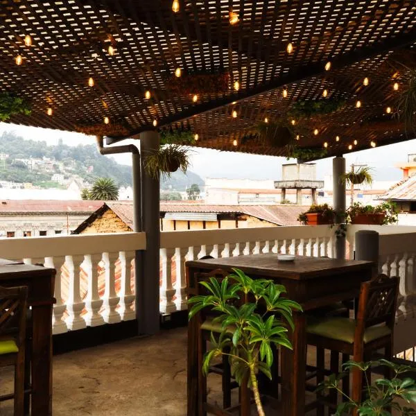 Lar Antiqua Hotel, ξενοδοχείο σε Κετσαλτενάνγκο