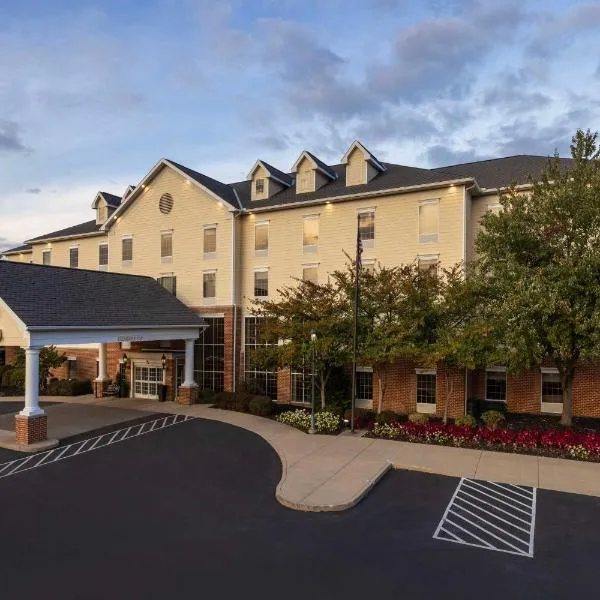 Hampton Inn & Suites State College at Williamsburg Square, hotel in State College