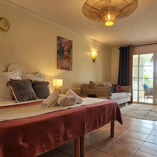 Studio Sable 2/4 pers face à la mer, hotel v destinaci Sainte-Anne