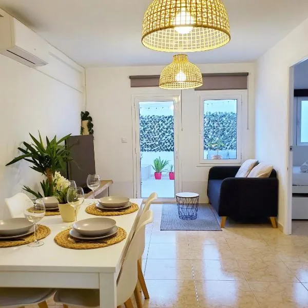 Apartamento céntrico con patio privado, hotel in Tarragona