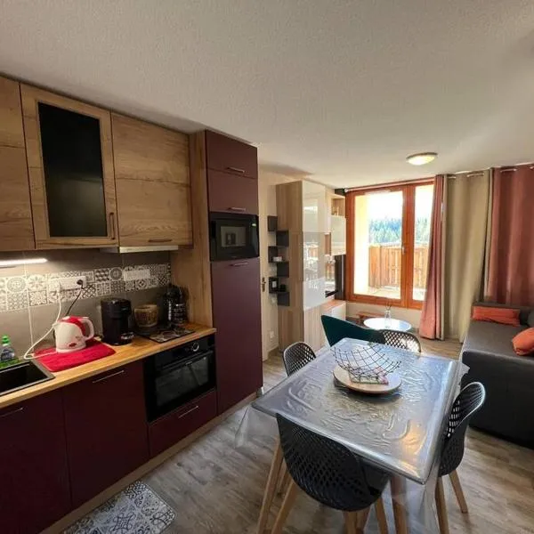 Appartement T2 Superdévoluy 4P, hotel a Superdevoluy