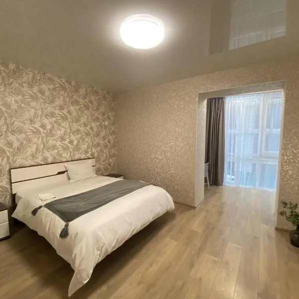 Atlant luxury Big Family Perlina Apart on Golovna поряд з ТЦ Депот, hotel i Tjernivtsi