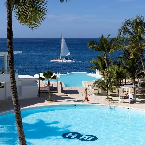 Hotel HM Alma de Bayahibe - Adults Only - All Inclusive、バヤイベのホテル