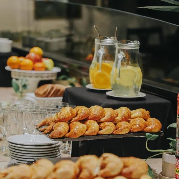 Plaza Real Suites Hotel, hotel v destinácii Rosario