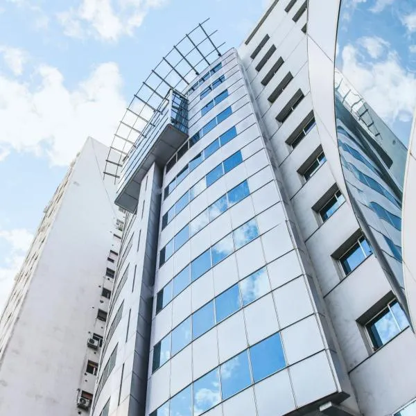 Plaza Real Suites Hotel, hotel v destinaci Rosario