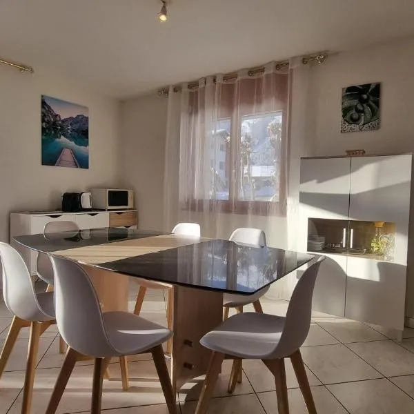 Le Cormier - Appartement 6 personnes โรงแรมในโอวรอนนาซ