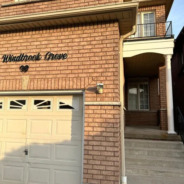 Beautiful Master bedroom unit with private washroom, hotel in Mississauga