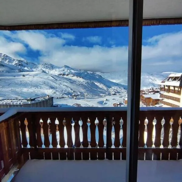Dome De Polset Condo by AlpStays, ξενοδοχείο στο Val Thorens