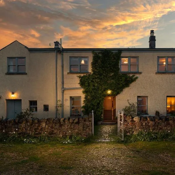 Stable Yard Cottage, khách sạn ở Greenlaw