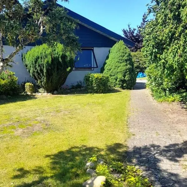 Flat, heart of Billund, 600m to Lego House, close to Legoland, Lalandia, Airport,, hotel in Billund