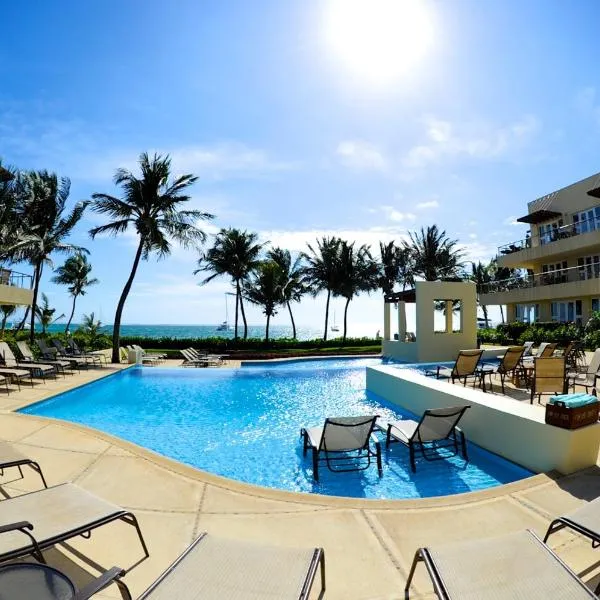 The Phoenix Resort, hotel in San Pedro