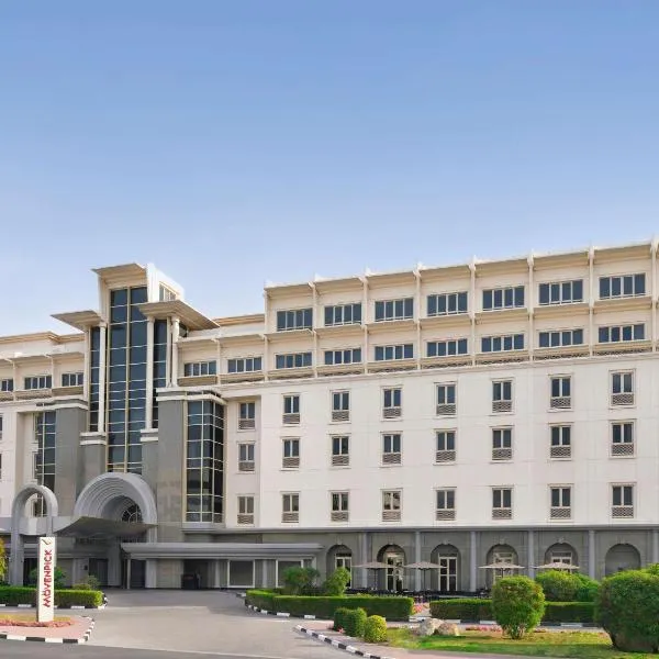 Mövenpick Hotel & Apartments Bur Dubai, hotel in Dubai