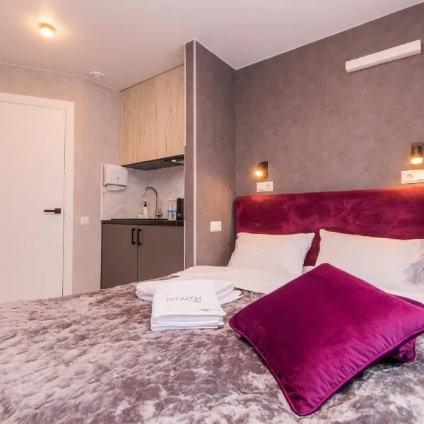MYFREEDOM Квартира біля метро Дарниця, Воскресенський бульвар, Hotel in Kiew