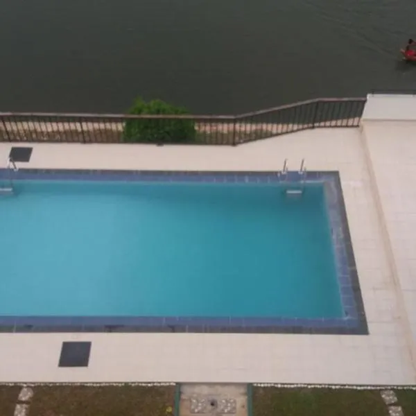 Diyawanna Leisure, hotel in Rajagiriya